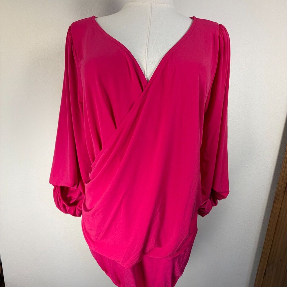 Torrid Women's Size 0 L 12 Pink Peacock Surplice Long Sleeve Bodysuit NWT